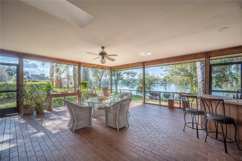 For Sale: $697,000 (3 beds, 3 baths, 2501 Square Feet)