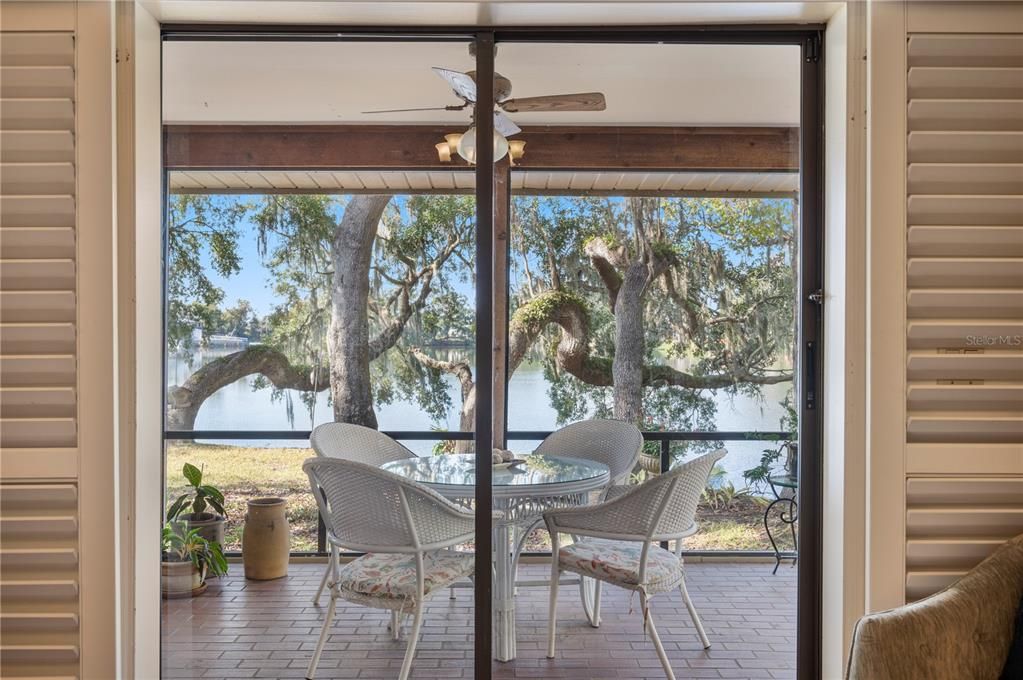 For Sale: $697,000 (3 beds, 3 baths, 2501 Square Feet)