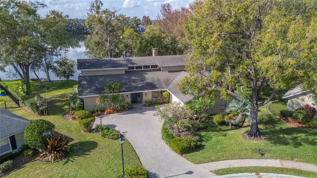 For Sale: $697,000 (3 beds, 3 baths, 2501 Square Feet)