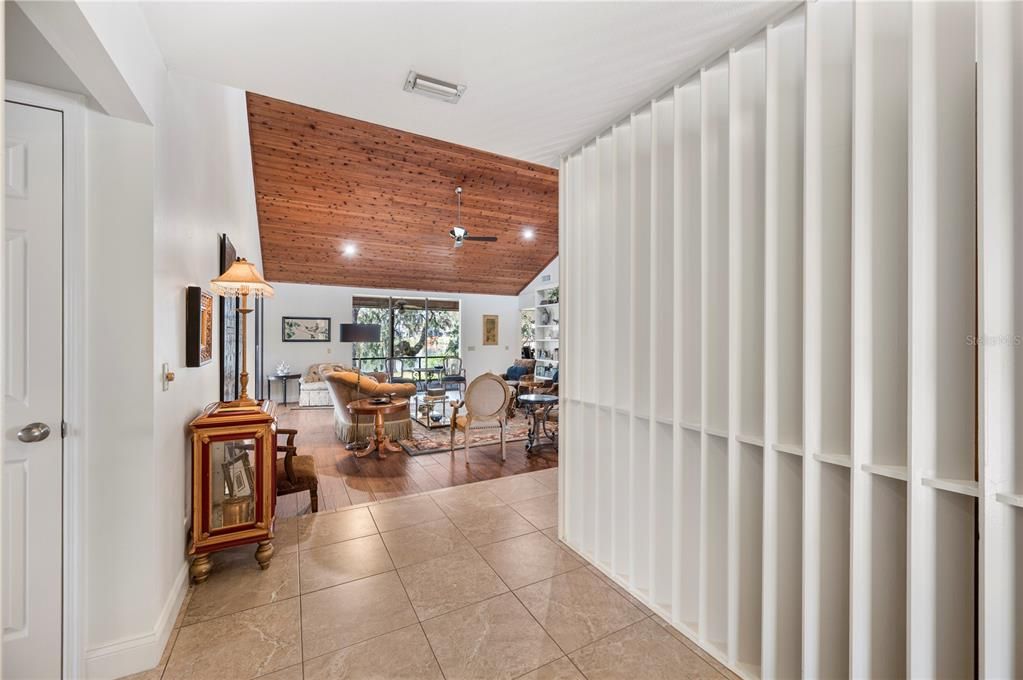 For Sale: $697,000 (3 beds, 3 baths, 2501 Square Feet)