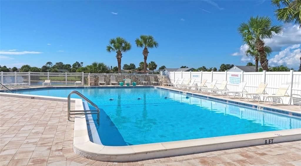 На продажу: $232,000 (2 спален, 2 ванн, 1050 Квадратных фут)