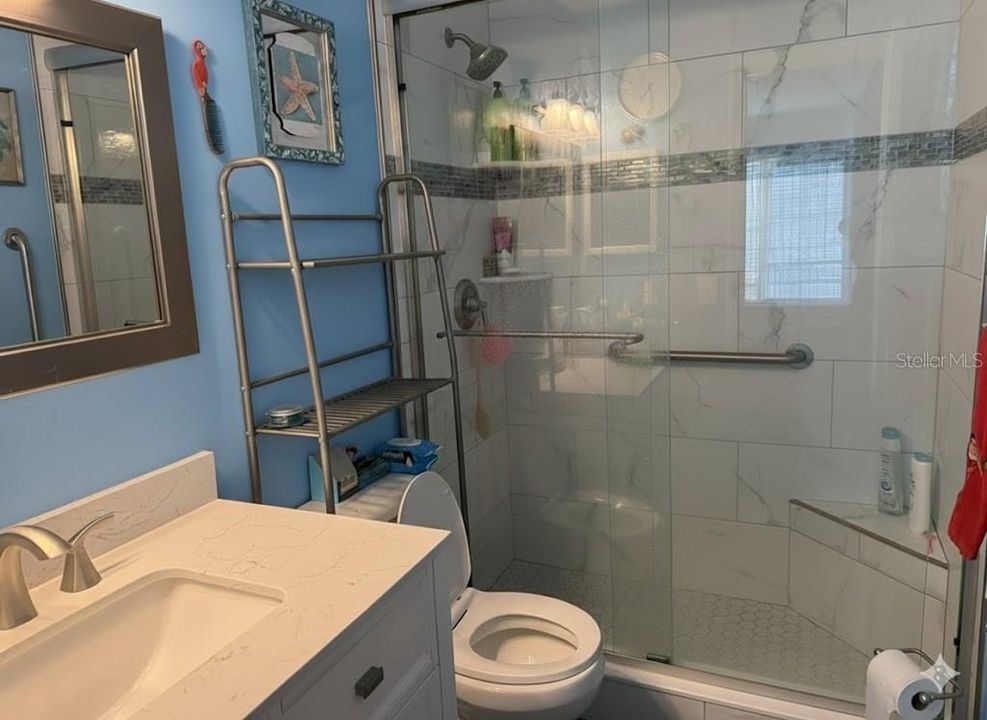 На продажу: $232,000 (2 спален, 2 ванн, 1050 Квадратных фут)