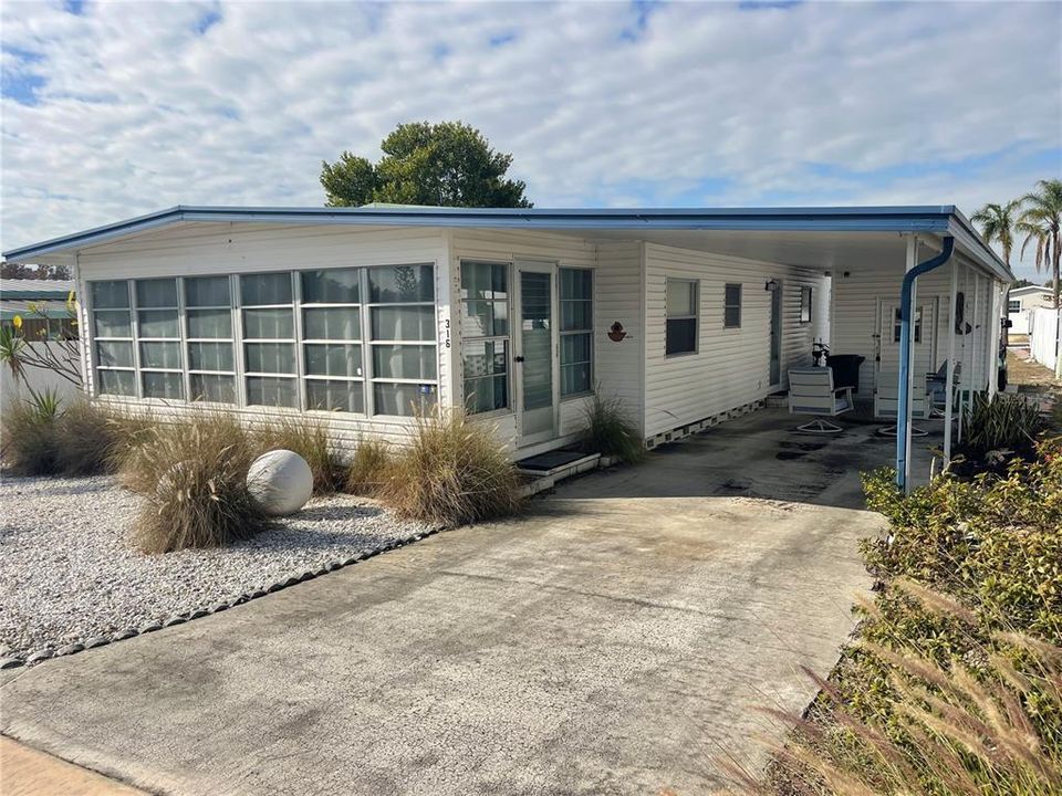 В аренду: $1,550 (2 спален, 2 ванн, 900 Квадратных фут)