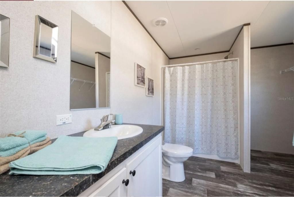 待售: $274,999 (4 贝兹, 2 浴室, 1494 平方英尺)