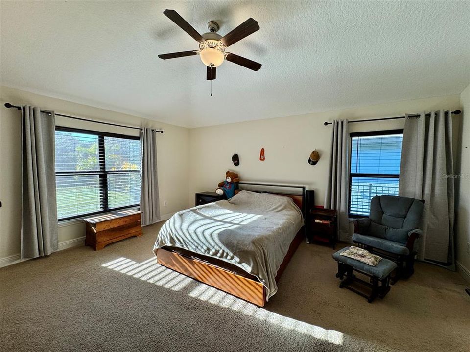 En Renta: $2,200 (3 camas, 2 baños, 1718 Pies cuadrados)