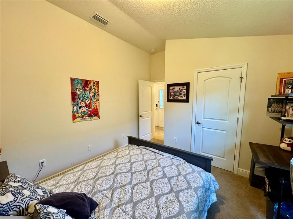 En Renta: $2,200 (3 camas, 2 baños, 1718 Pies cuadrados)