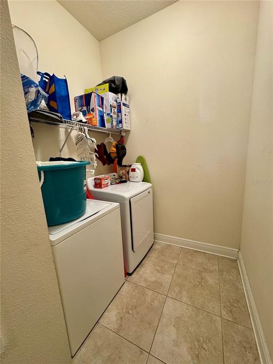 En Renta: $2,200 (3 camas, 2 baños, 1718 Pies cuadrados)