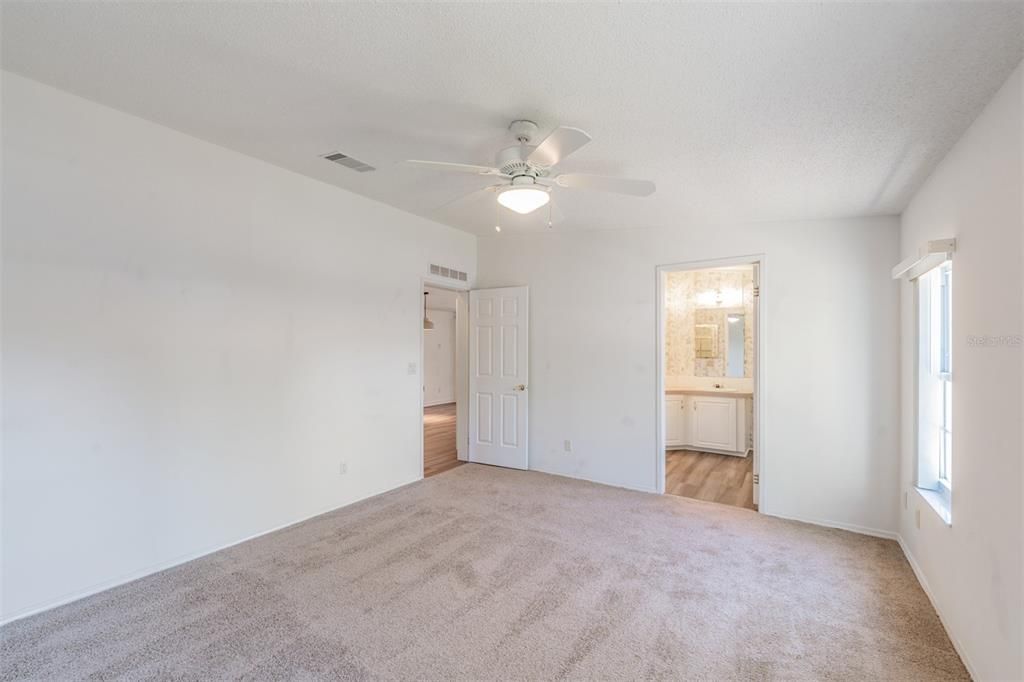 En Venta: $250,000 (2 camas, 2 baños, 1498 Pies cuadrados)