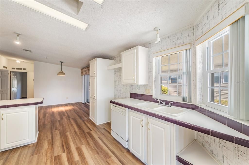 En Venta: $250,000 (2 camas, 2 baños, 1498 Pies cuadrados)