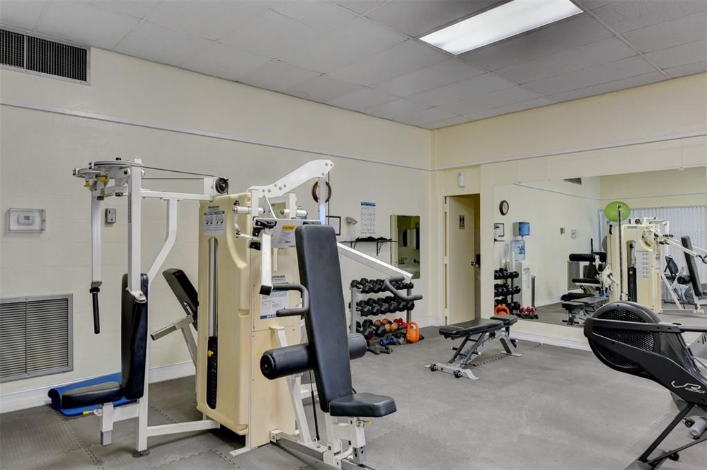 待售: $82,500 (1 贝兹, 1 浴室, 468 平方英尺)