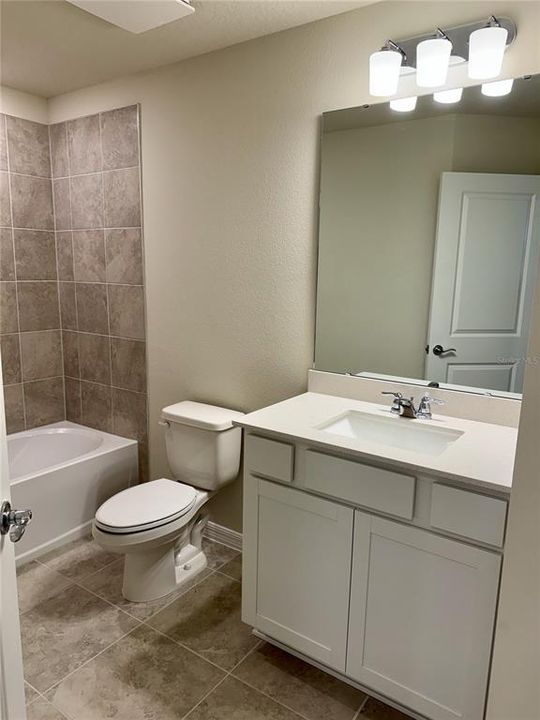 出租: $2,295 (3 贝兹, 2 浴室, 1699 平方英尺)