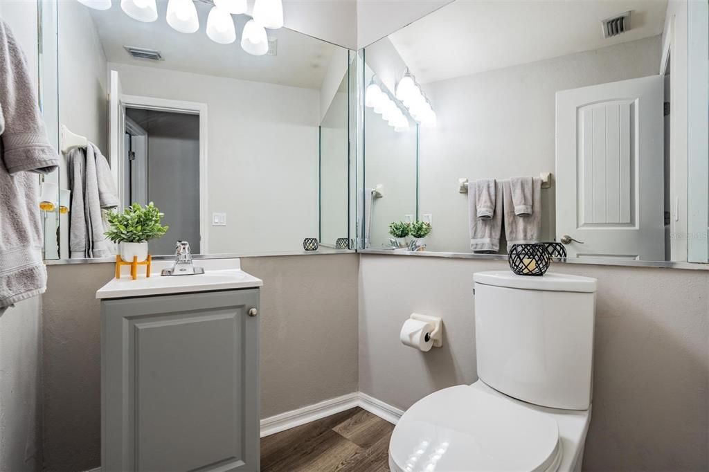 Active With Contract: $599,000 (5 beds, 3 baths, 2888 Square Feet)