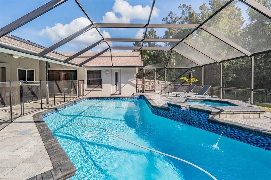 Active With Contract: $599,000 (5 beds, 3 baths, 2888 Square Feet)