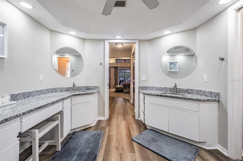 Active With Contract: $599,000 (5 beds, 3 baths, 2888 Square Feet)