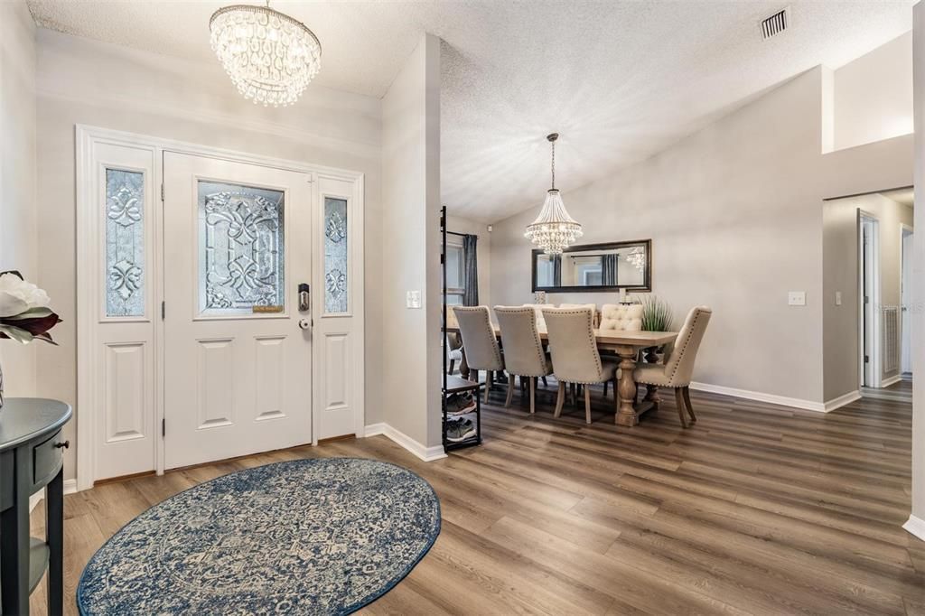 Active With Contract: $599,000 (5 beds, 3 baths, 2888 Square Feet)