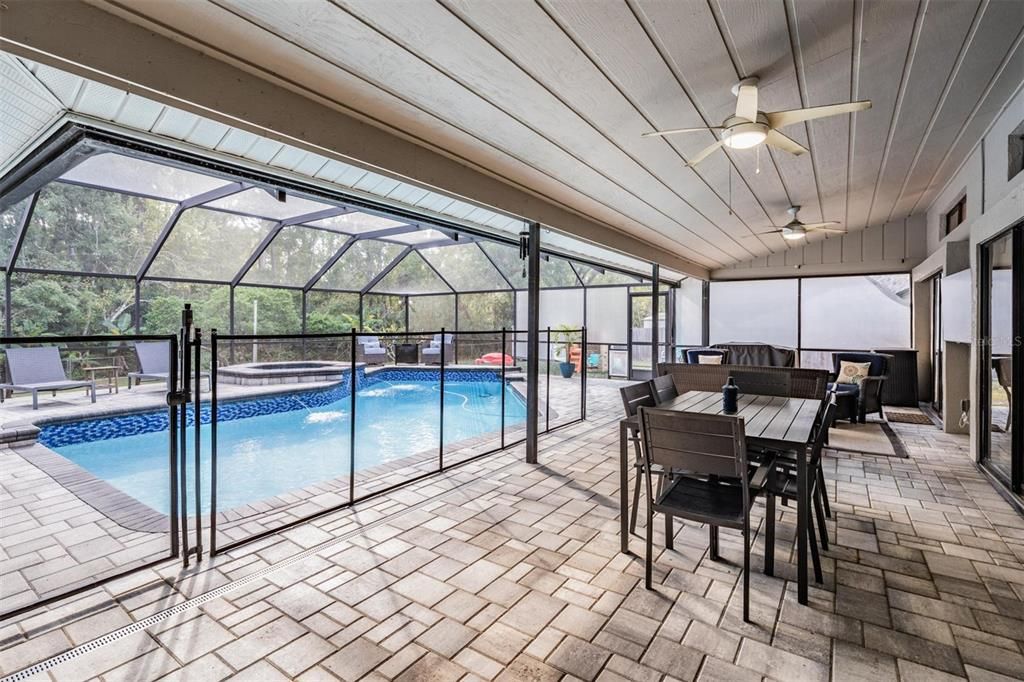 Active With Contract: $599,000 (5 beds, 3 baths, 2888 Square Feet)