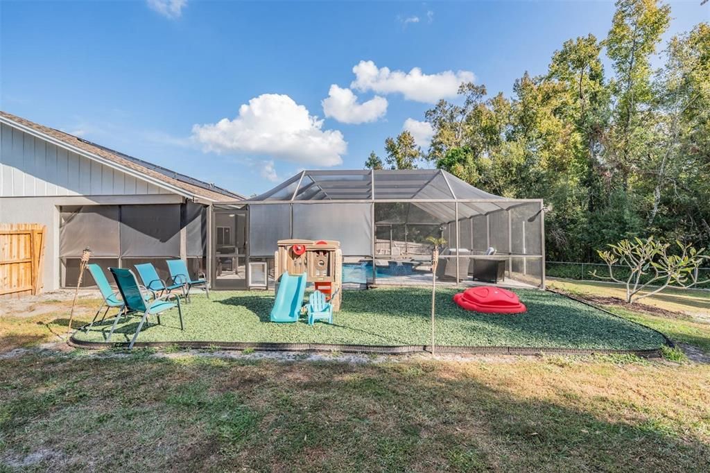 Active With Contract: $599,000 (5 beds, 3 baths, 2888 Square Feet)