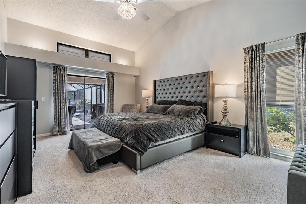 Active With Contract: $599,000 (5 beds, 3 baths, 2888 Square Feet)