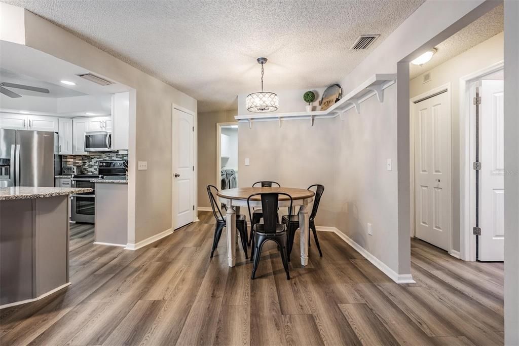 Active With Contract: $599,000 (5 beds, 3 baths, 2888 Square Feet)