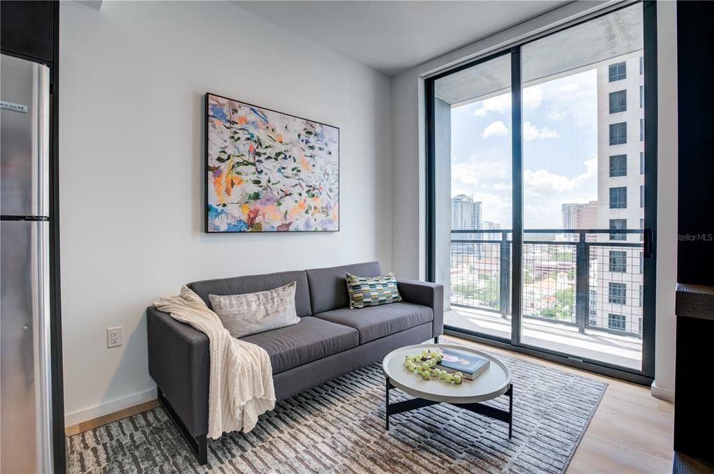 For Rent: $2,520 (1 beds, 1 baths, 518 Square Feet)