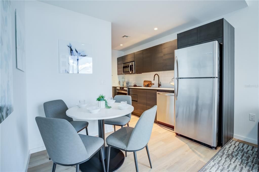 For Rent: $2,520 (1 beds, 1 baths, 518 Square Feet)