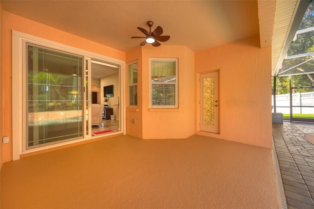 For Sale: $450,000 (4 beds, 3 baths, 2361 Square Feet)