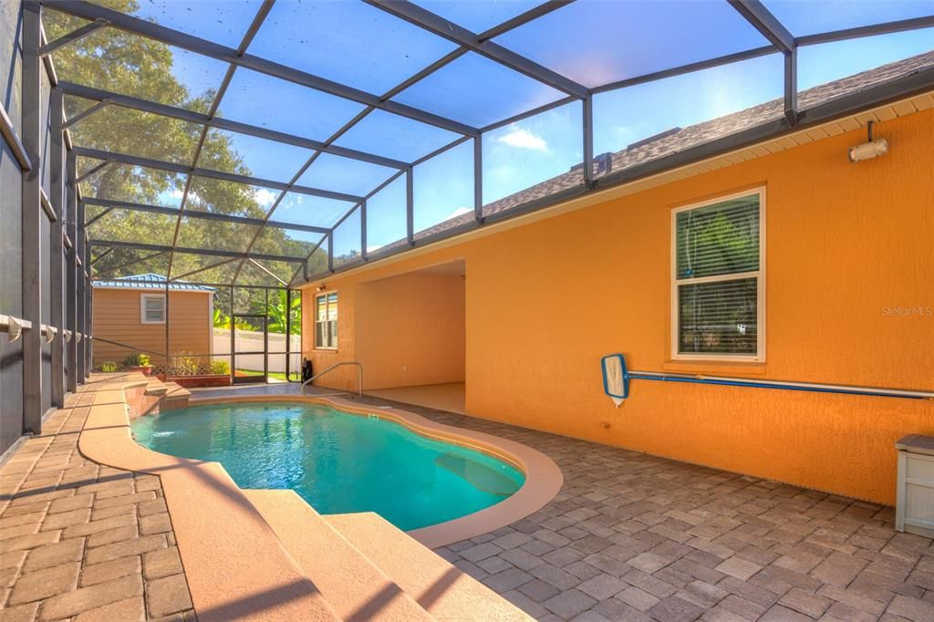 For Sale: $450,000 (4 beds, 3 baths, 2361 Square Feet)