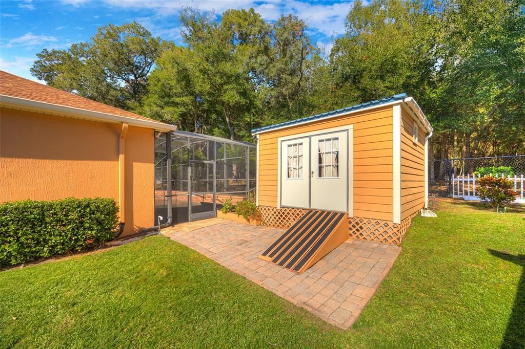 For Sale: $450,000 (4 beds, 3 baths, 2361 Square Feet)