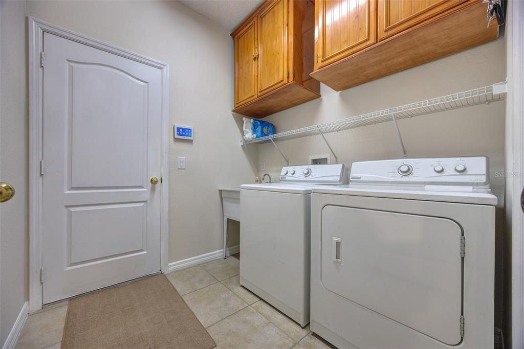 For Sale: $450,000 (4 beds, 3 baths, 2361 Square Feet)