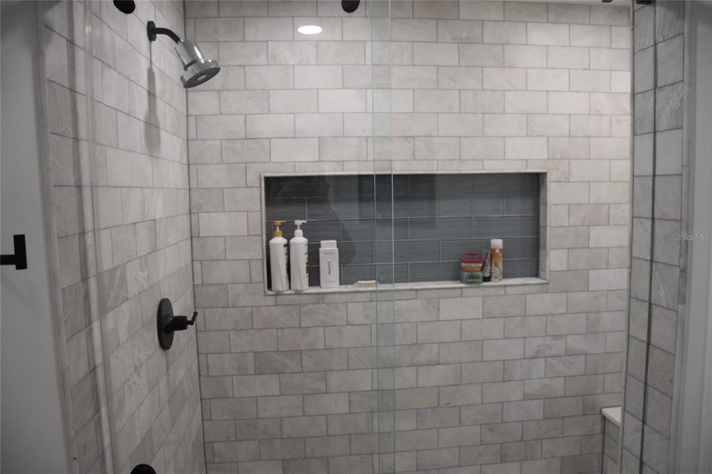 出租: $2,900 (3 贝兹, 2 浴室, 2093 平方英尺)