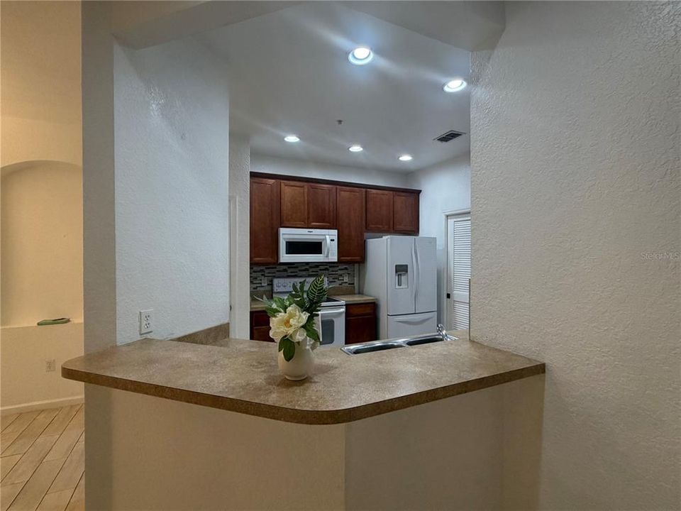 For Rent: $1,900 (3 beds, 2 baths, 1433 Square Feet)