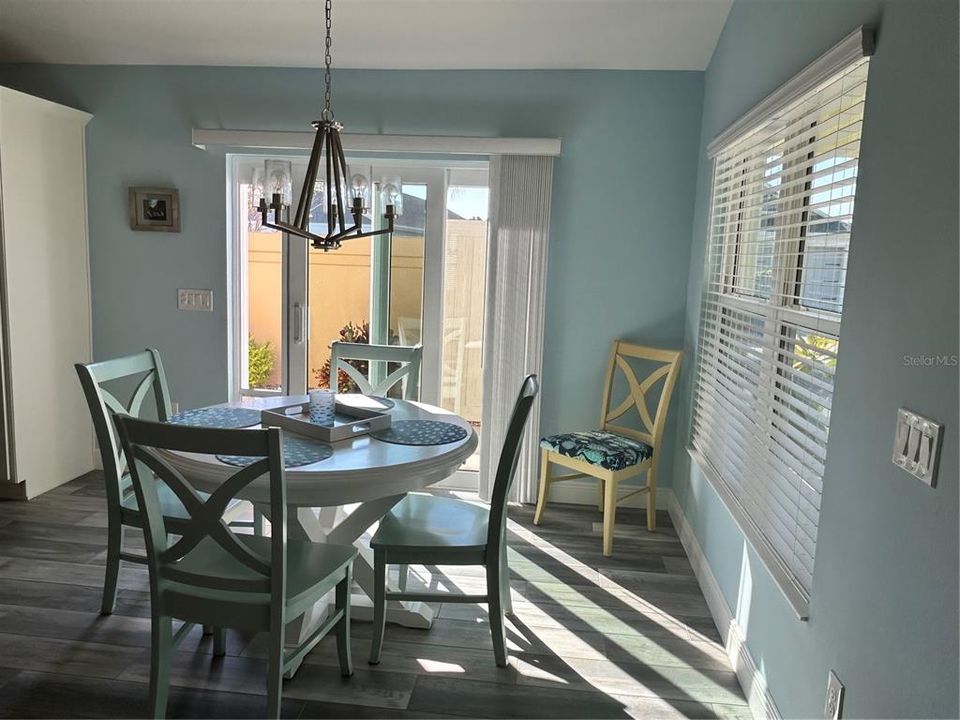 На продажу: $499,000 (3 спален, 2 ванн, 1696 Квадратных фут)