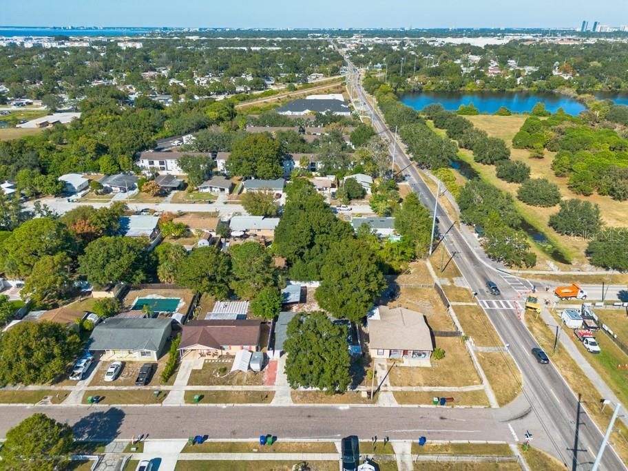 En Venta: $385,000 (4 camas, 2 baños, 1073 Pies cuadrados)