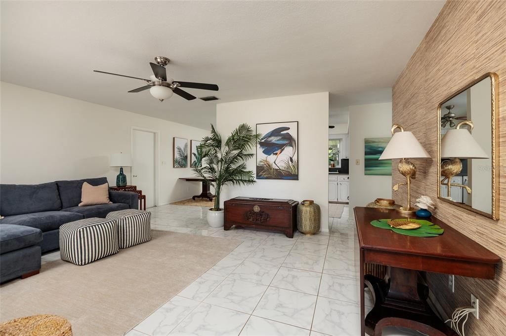 Active With Contract: $399,000 (3 beds, 2 baths, 1274 Square Feet)