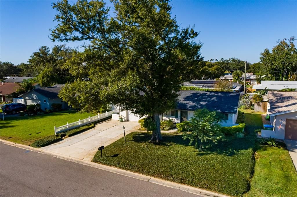 Active With Contract: $399,000 (3 beds, 2 baths, 1274 Square Feet)