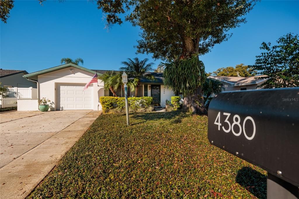 Active With Contract: $399,000 (3 beds, 2 baths, 1274 Square Feet)