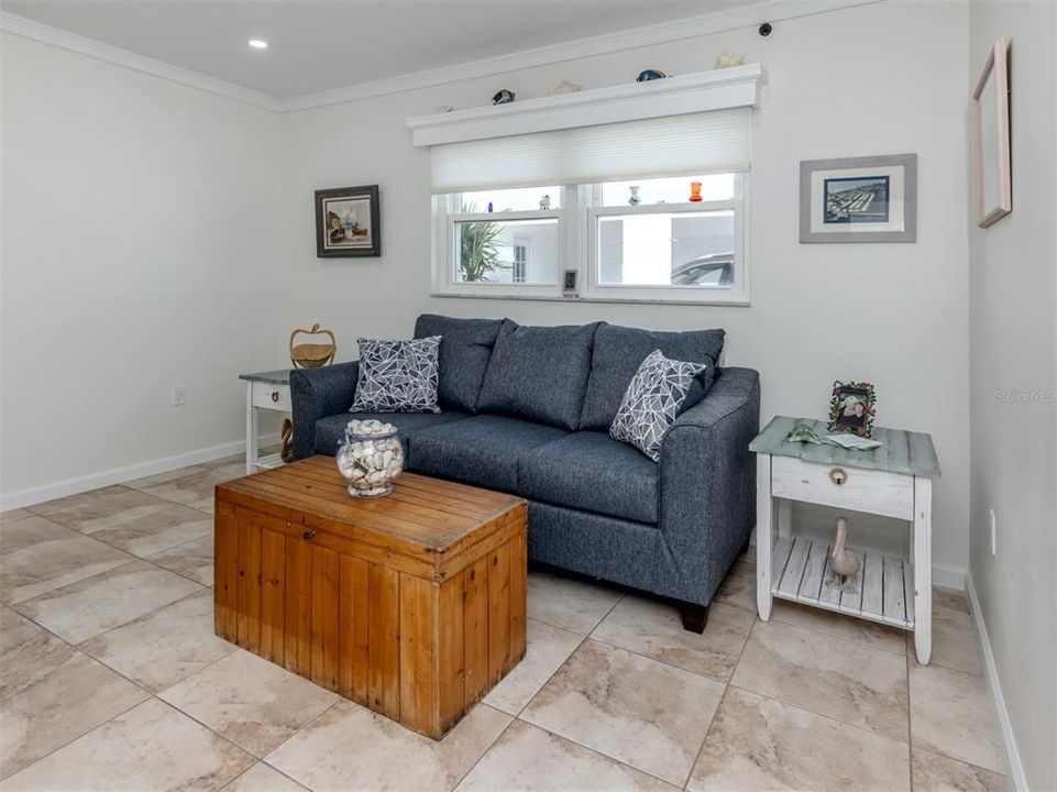 En Venta: $369,900 (2 camas, 2 baños, 1374 Pies cuadrados)