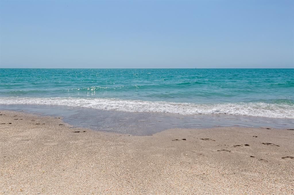 En Venta: $369,900 (2 camas, 2 baños, 1374 Pies cuadrados)