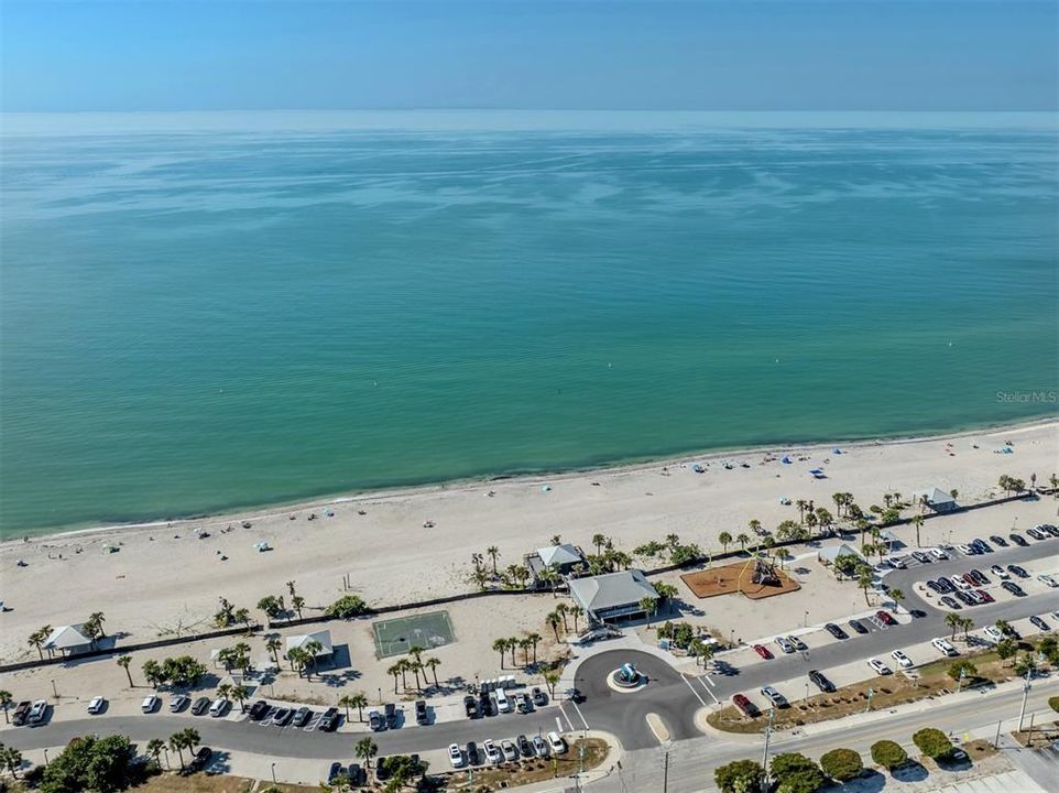 En Venta: $369,900 (2 camas, 2 baños, 1374 Pies cuadrados)