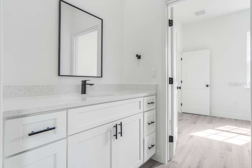 For Sale: $325,000 (4 beds, 3 baths, 1896 Square Feet)