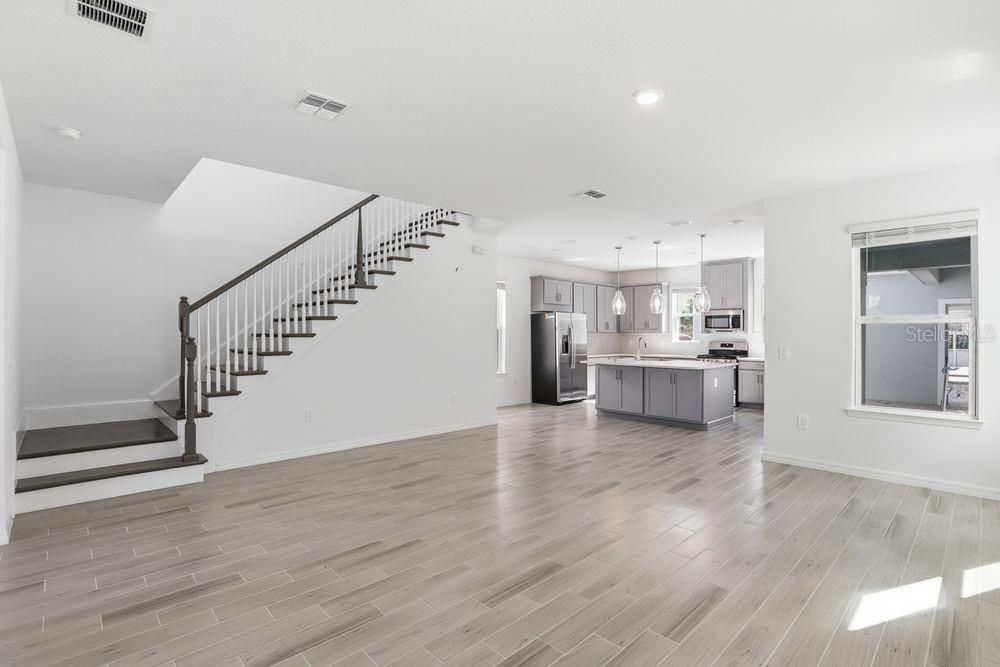 Active With Contract: $399,000 (3 beds, 2 baths, 1998 Square Feet)