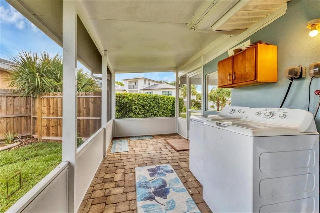 For Rent: $4,500 (3 beds, 2 baths, 1144 Square Feet)