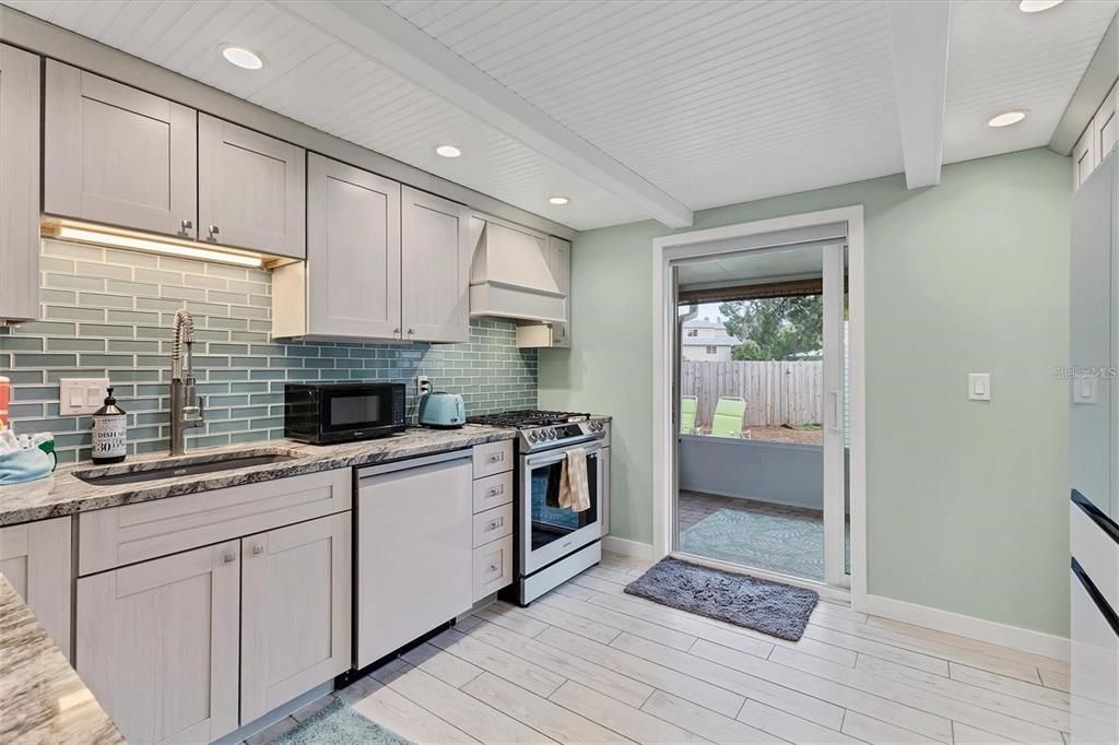 For Rent: $4,500 (3 beds, 2 baths, 1144 Square Feet)