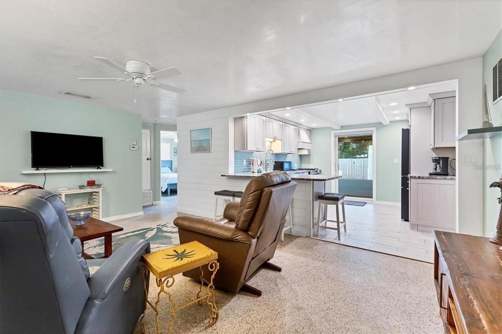 For Rent: $4,500 (3 beds, 2 baths, 1144 Square Feet)