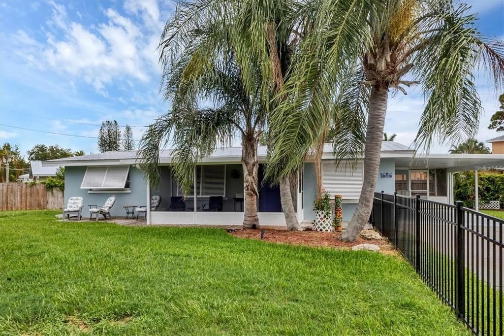 For Rent: $4,500 (3 beds, 2 baths, 1144 Square Feet)