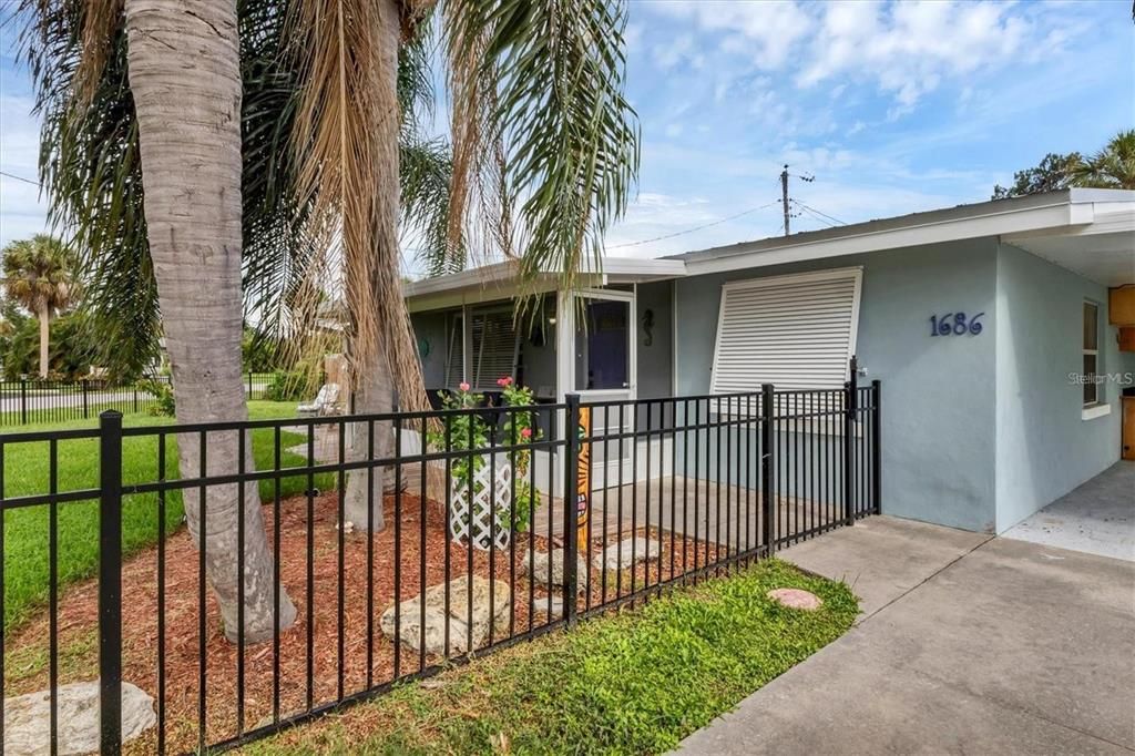 For Rent: $4,500 (3 beds, 2 baths, 1144 Square Feet)