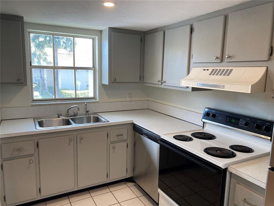 En Renta: $1,750 (2 camas, 1 baños, 925 Pies cuadrados)