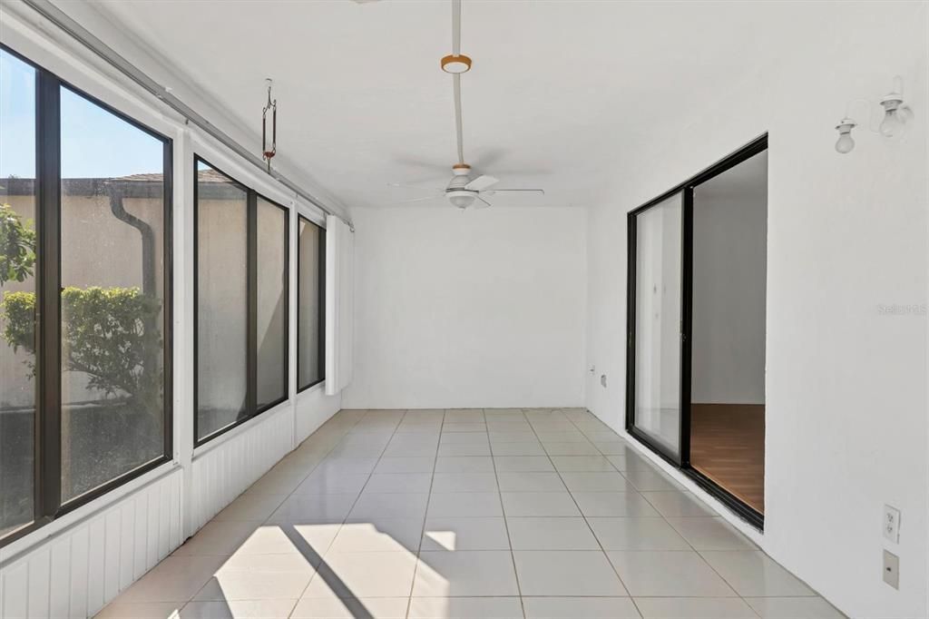 En Venta: $185,000 (2 camas, 2 baños, 1280 Pies cuadrados)