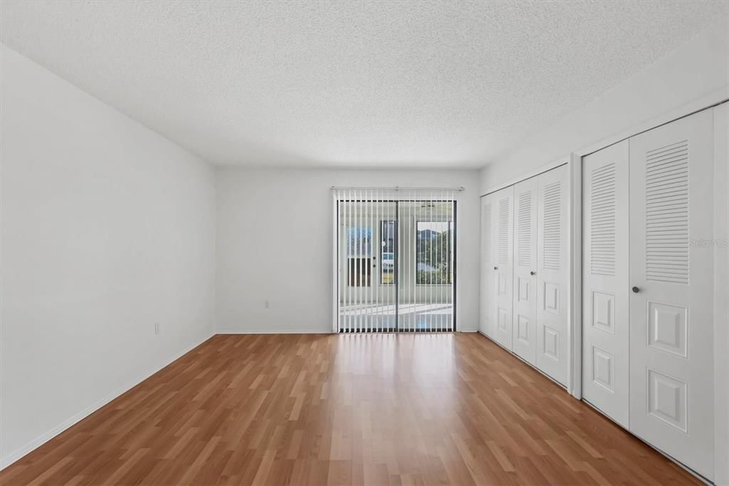 En Venta: $185,000 (2 camas, 2 baños, 1280 Pies cuadrados)