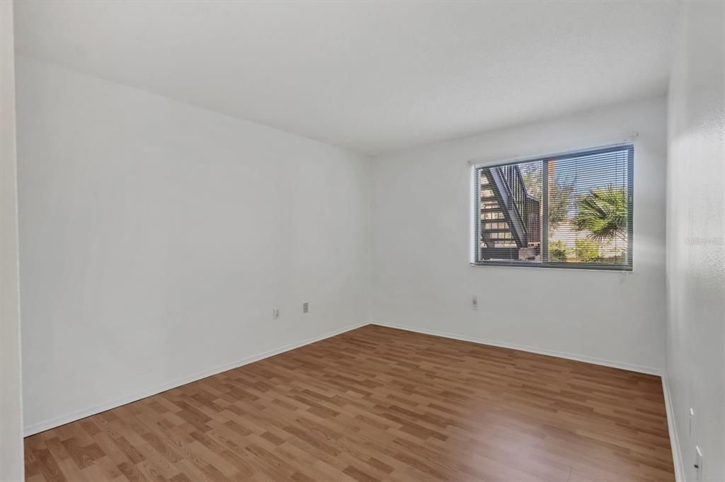 En Venta: $185,000 (2 camas, 2 baños, 1280 Pies cuadrados)